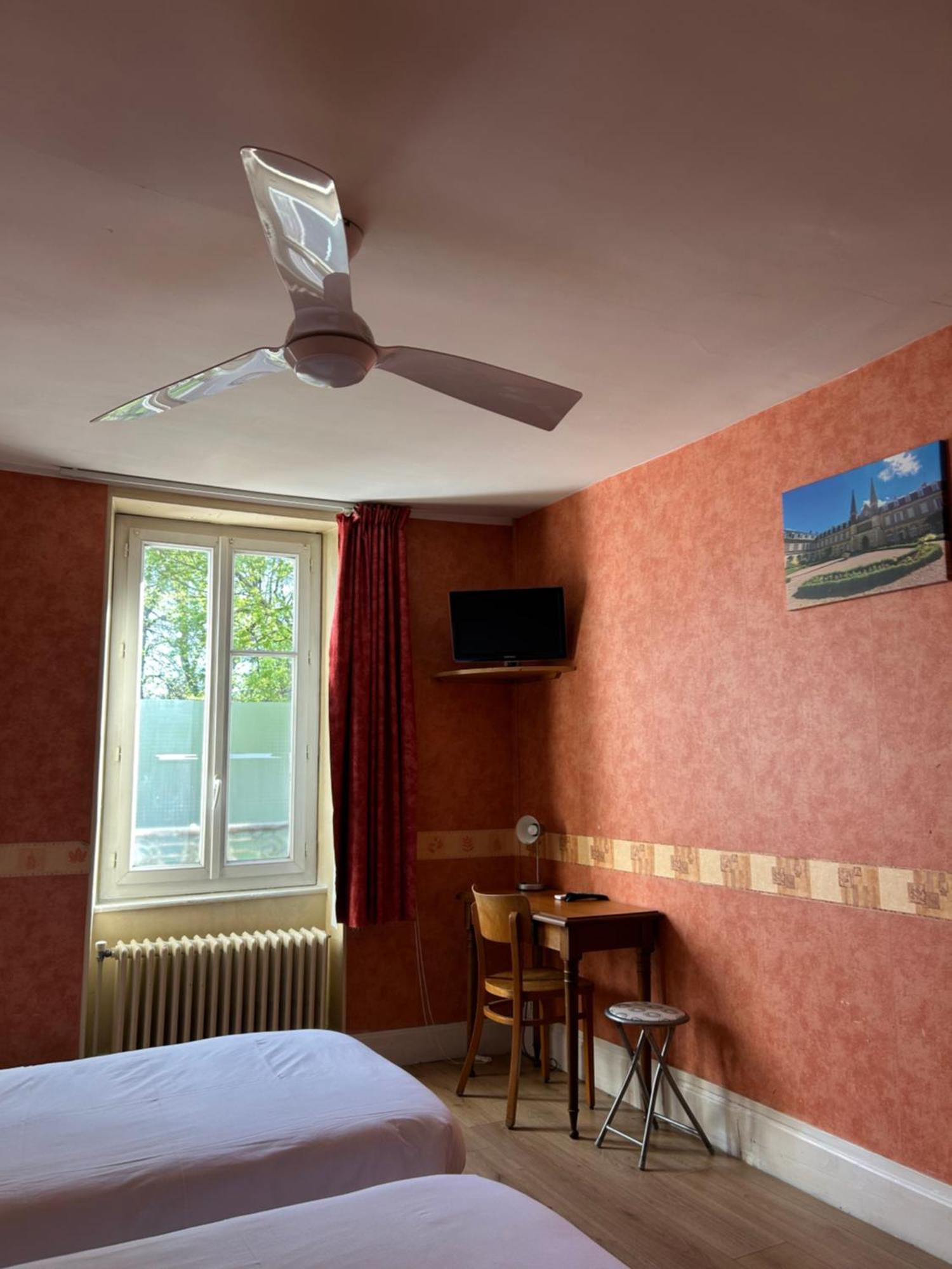 Hotel Des Ducs نيفي المظهر الخارجي الصورة